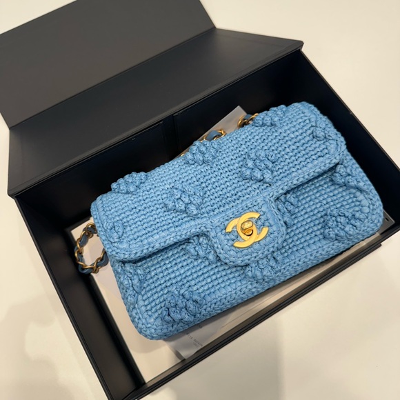 Brand New Chanel Mini Flap bag - Picture 4 of 9